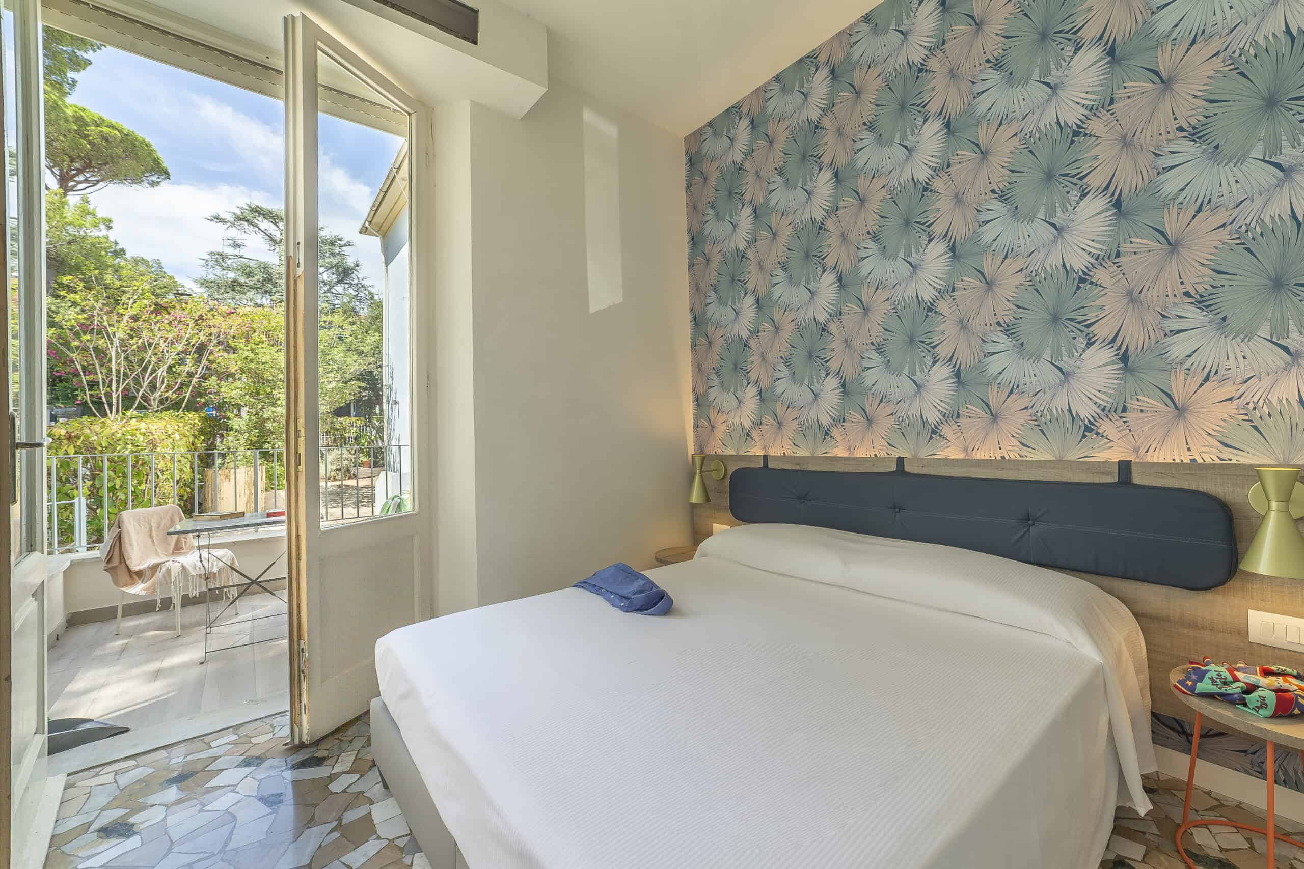 Camera Matrimoniale con finestra e balcone Suite Hotel Guerrini